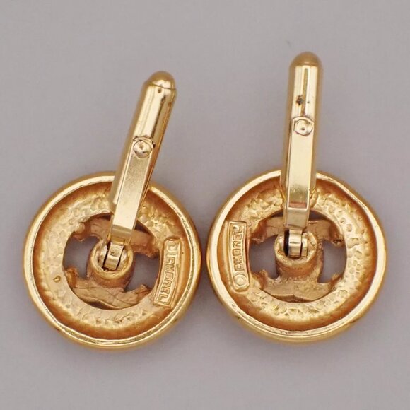 CHANEL CC Logo Round Cufflinks Gold-Plated GHW Accessory 62RL074 - Picture 5 of 11